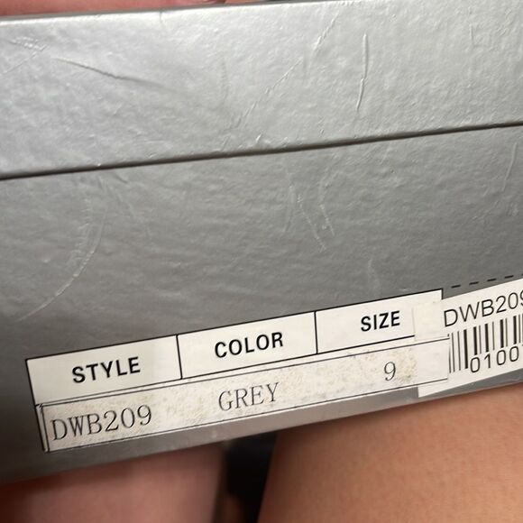 Booties   - Picture 6 of 6